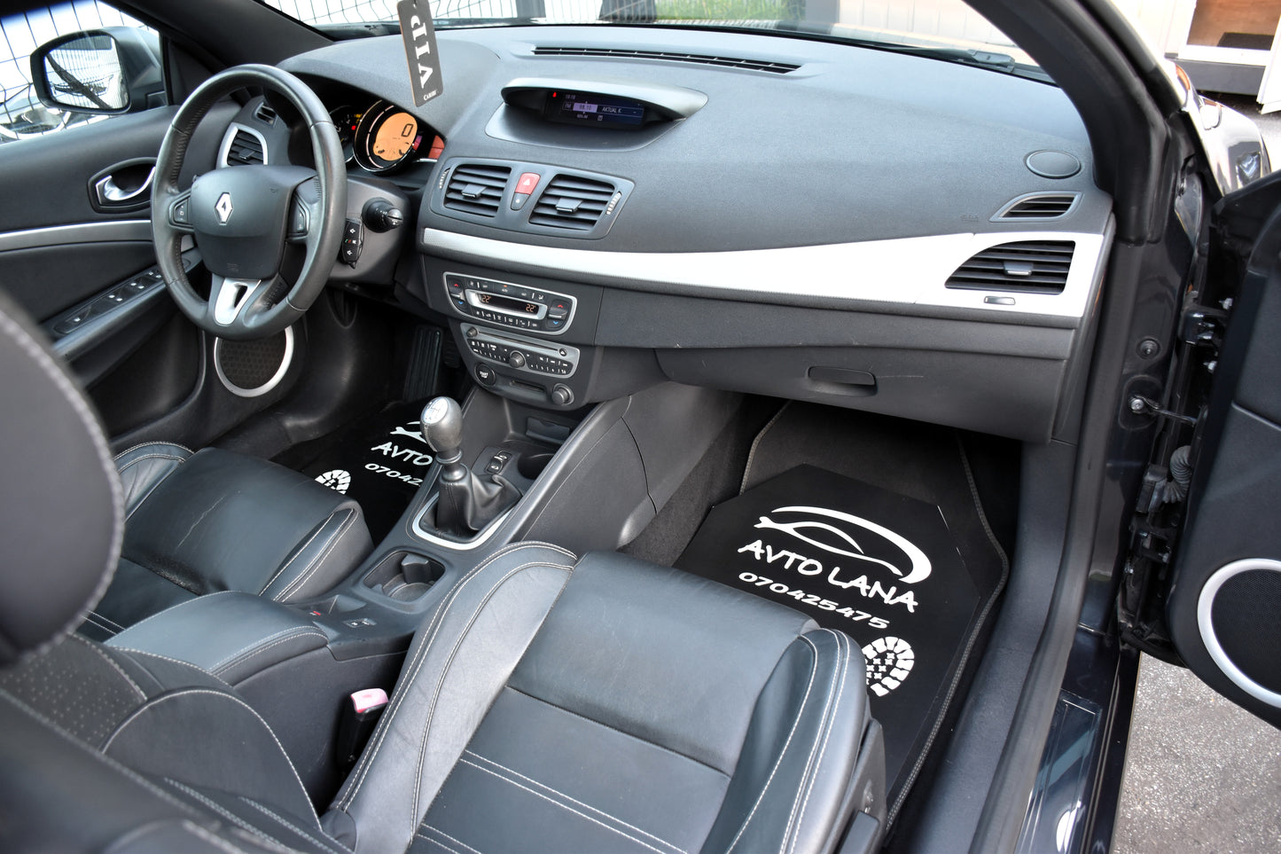 Renault Megane cabrio 1.5DCI|SLO|USNJE|PDC|PANO|TEMP